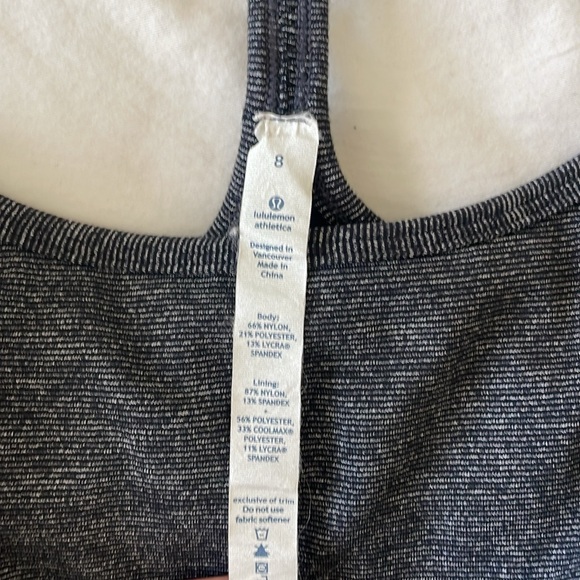 Lululemon Power Y tank black w/ tiny stripes size 8 - Picture 3 of 3